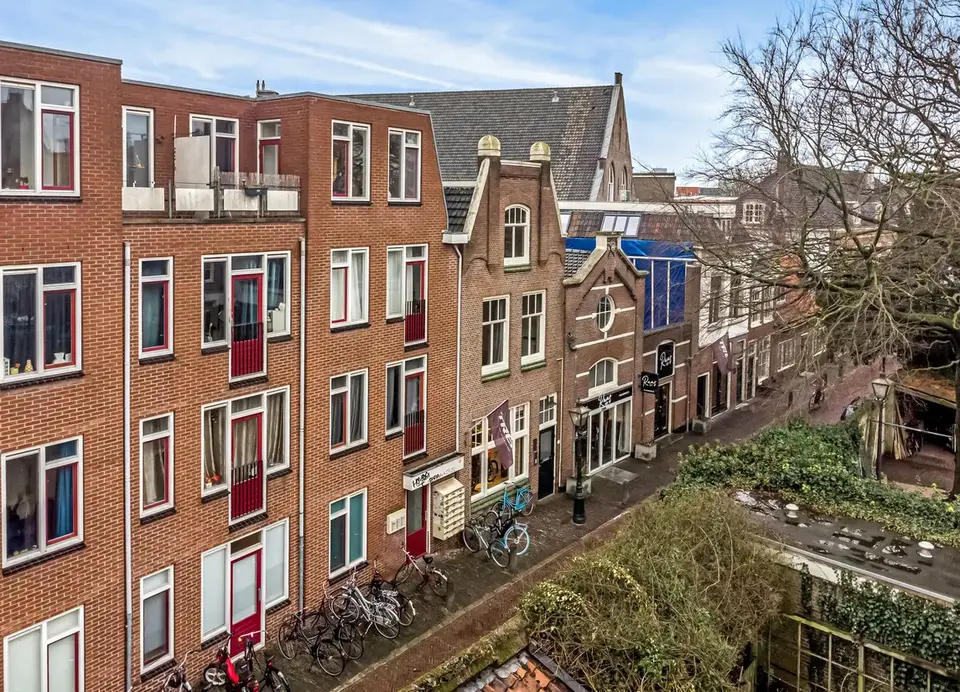 Middelweg 28